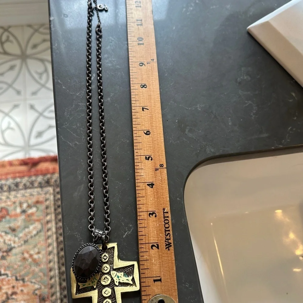 Vintage chunky Cross Pendant Necklace